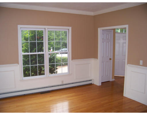 40 Vincent Road Mendon, MA 01756 - Photo 5 of 17 Gallery Image 5
