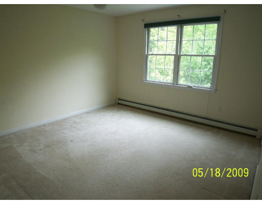 40 Vincent Road Mendon, MA 01756 - Photo 8 of 17 Gallery Image 8