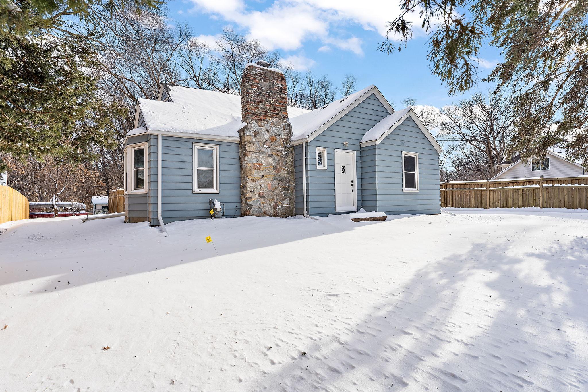 710 McKnight Road South Maplewood, MN 55119 - Photo 1 of 1 Gallery Image 1