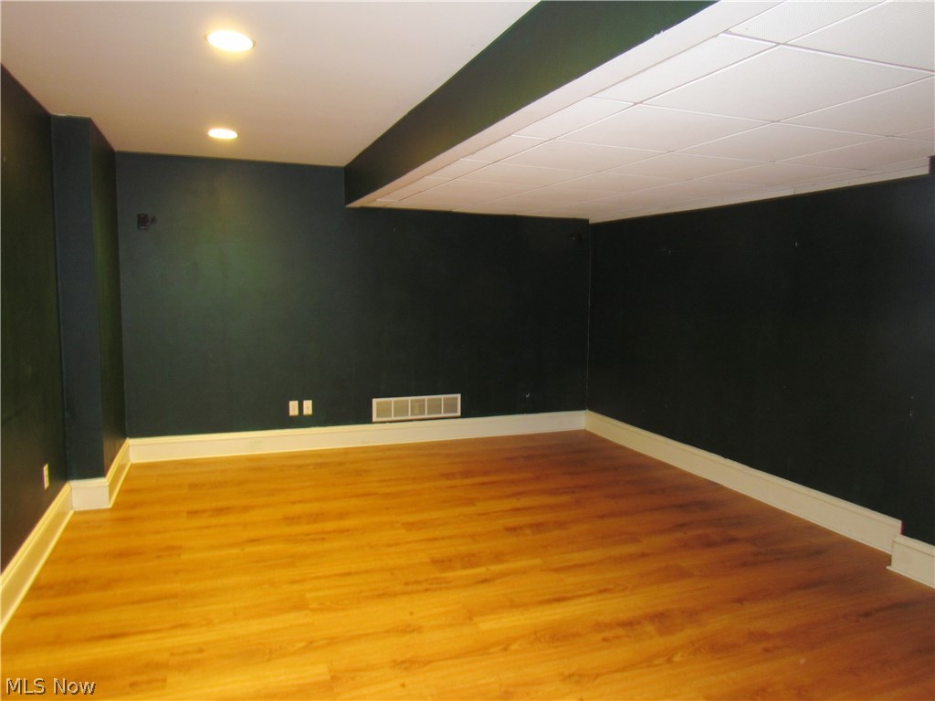 10780 Bell Road Newbury, OH 44065 - Photo 27 of 31 Third room in lower level