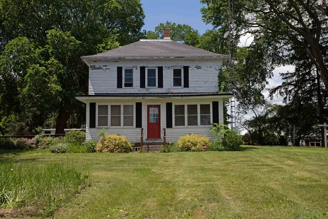 $225,000 | N3225 County Rd K, Mauston, WI 53948