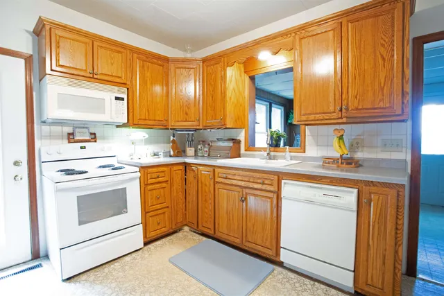 $225,000 | N3225 County Rd K, Mauston, WI 53948