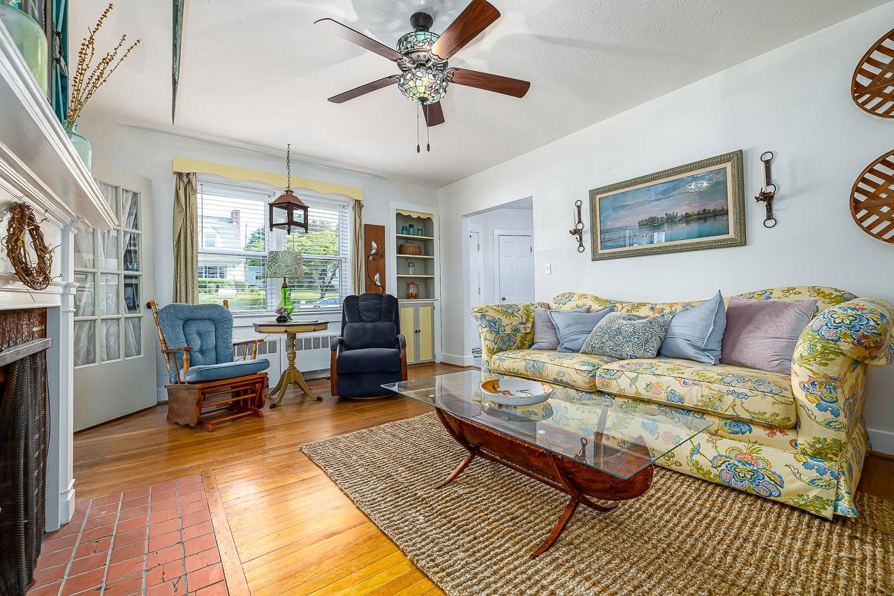 2 Terrace Lane Luray, VA 22835 - Photo 14 of 37 a living room with furniture and a large window