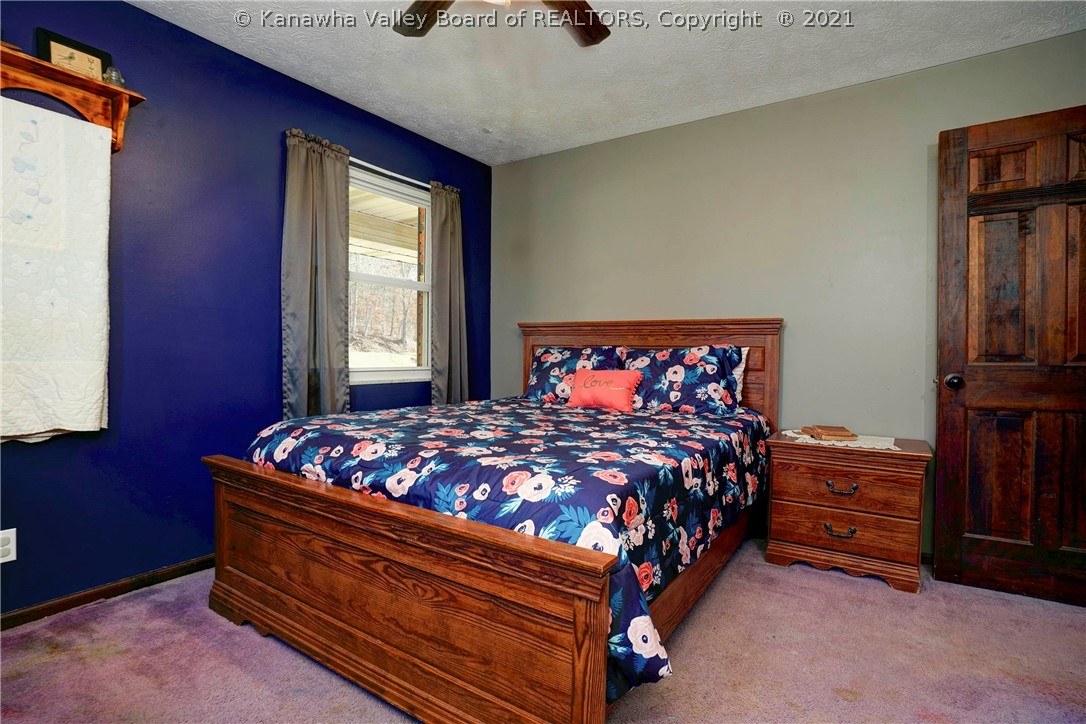 2256 Long Ridge Road Elkview, WV 25071 - Photo 18 of 32 Gallery Image 18