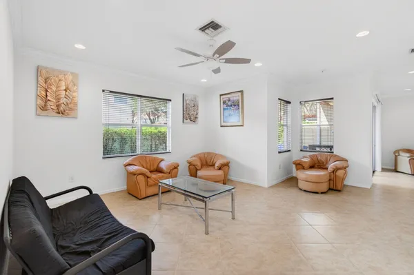 $4,000 | 7533 Topiary Avenue, Boynton Beach, FL 33437