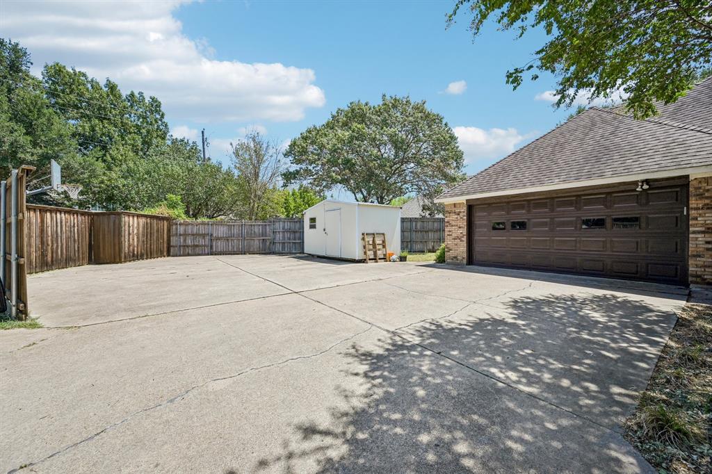 925 Spring Brook Drive Allen, TX 75002 - Photo 29 of 30 Gallery Image 29