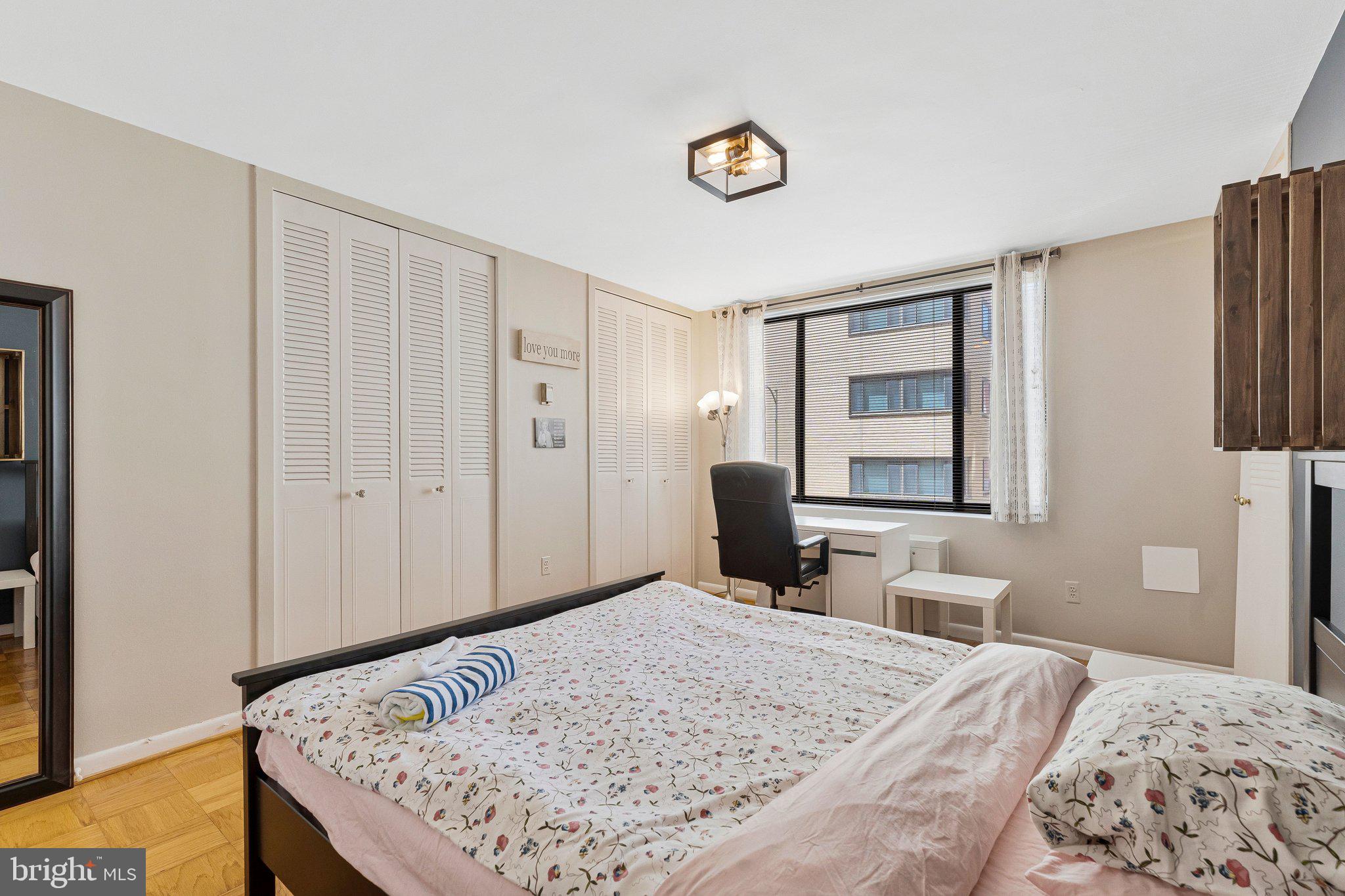 522 21st Street Northwest, Unit 301 Washington, DC 20006 - Photo 12 of 19 Natural Light