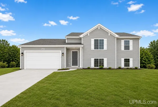 $399,900 | 2013 28th Avenue, Menominee, MI 49858
