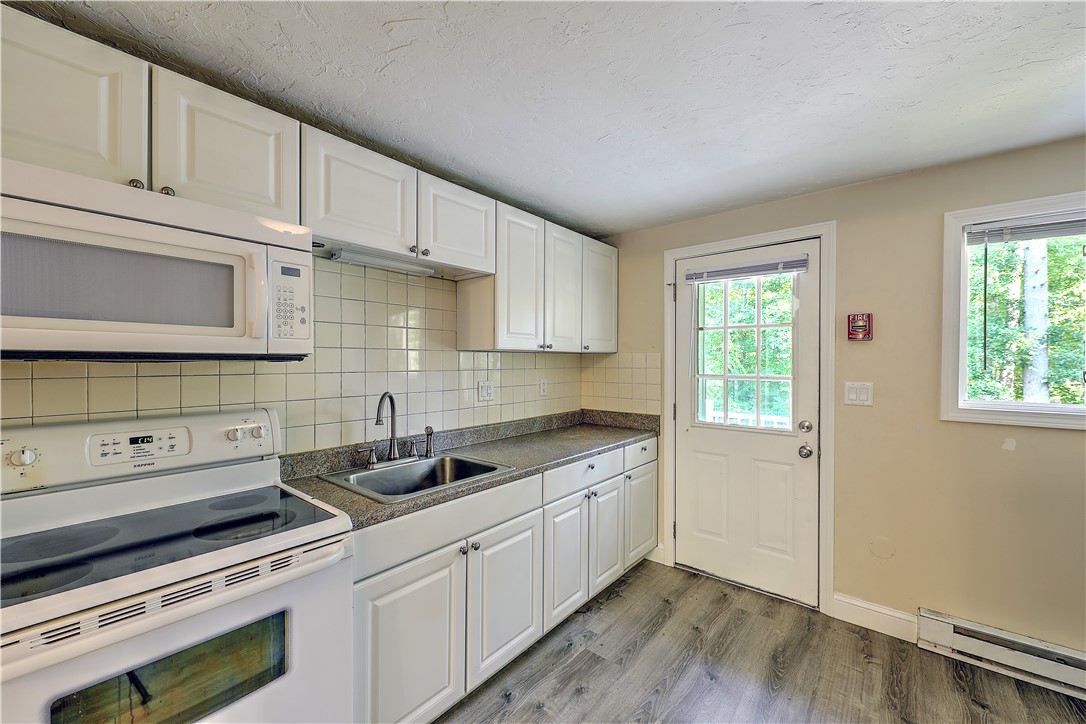 991 Main Street, Unit 2 Wareham, MA 02576 - Photo 10 of 26