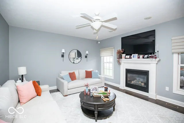 $439,000 | 960 Buena Vista Drive, Brownstown, IN 47220