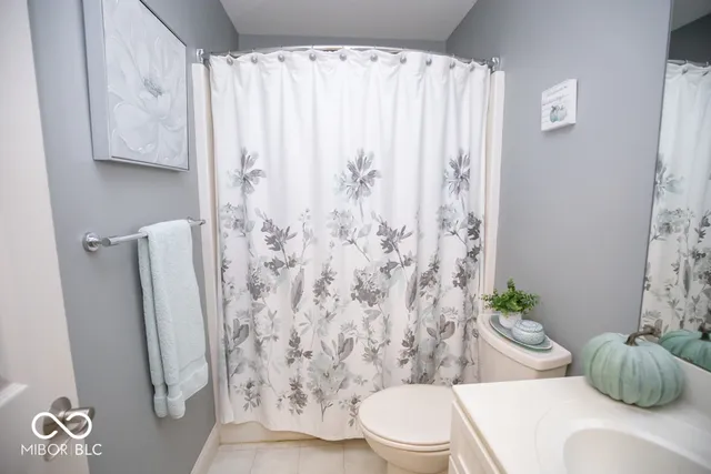 $439,000 | 960 Buena Vista Drive, Brownstown, IN 47220