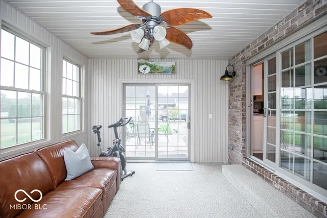 $439,000 | 960 Buena Vista Drive, Brownstown, IN 47220