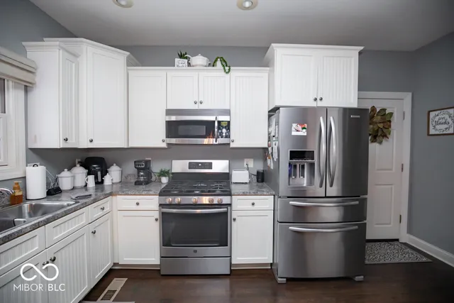 $439,000 | 960 Buena Vista Drive, Brownstown, IN 47220