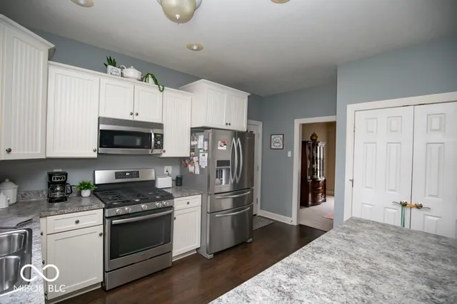 $439,000 | 960 Buena Vista Drive, Brownstown, IN 47220