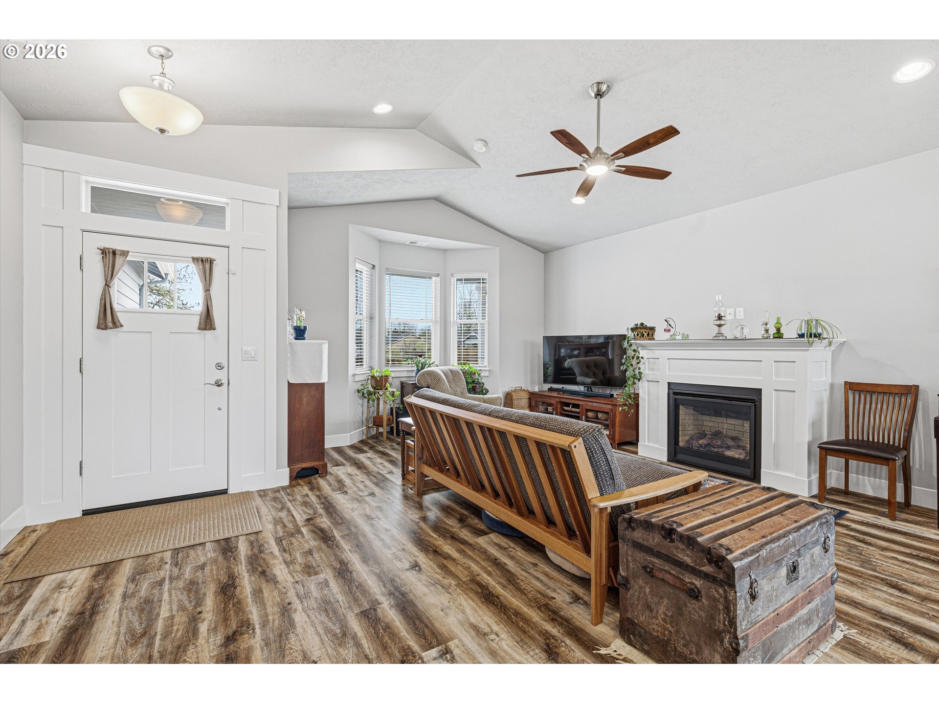 411 Southwest Oregon Falls Drive Dallas, OR 97338 - Photo 5 of 32