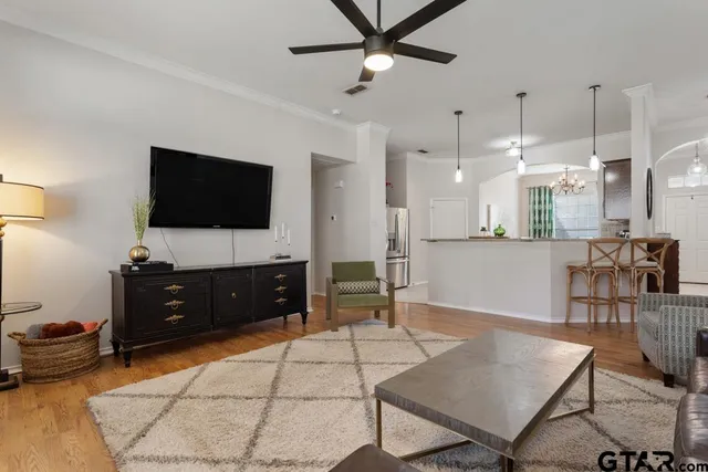 $314,999 | 916 Pam Drive, Tyler, TX 75703