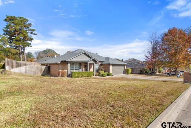 $314,999 | 916 Pam Drive, Tyler, TX 75703