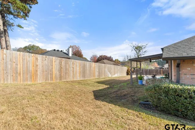 $314,999 | 916 Pam Drive, Tyler, TX 75703