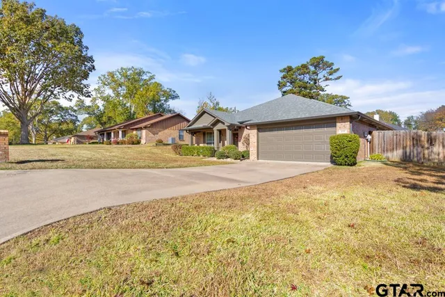 $314,999 | 916 Pam Drive, Tyler, TX 75703