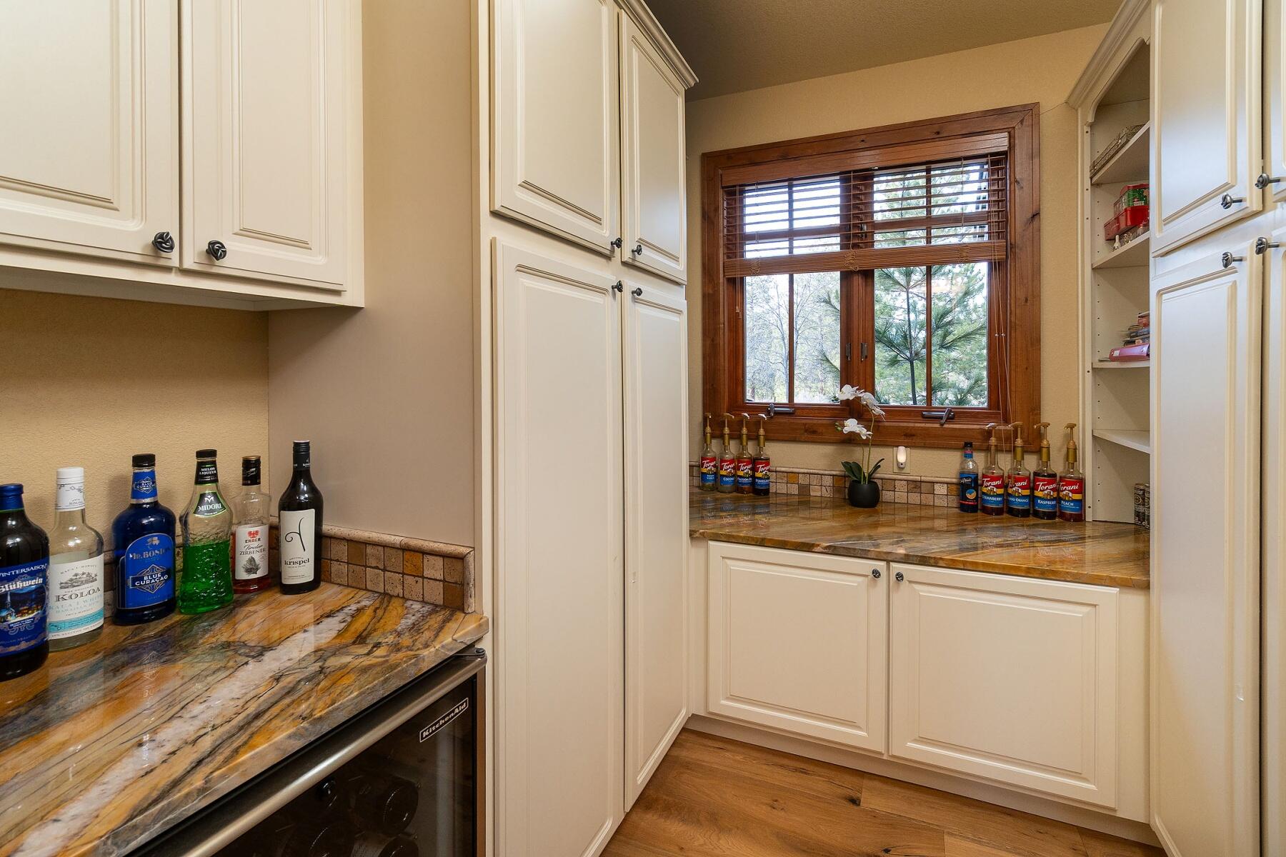 20112 Star Fire Ridge Court Bend, OR 97702 - Photo 15 of 72