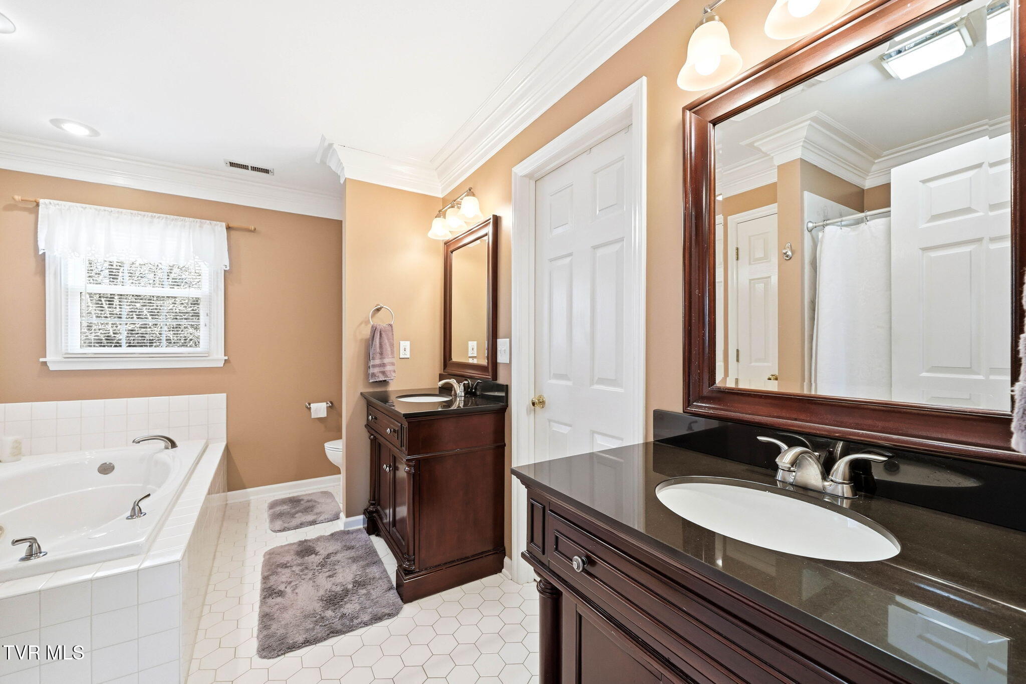 1245 Kendrick Creek Road Kingsport, TN 37663 - Photo 18 of 43 18-web-or-mls-1245 Kendrick_Creek Rd-25