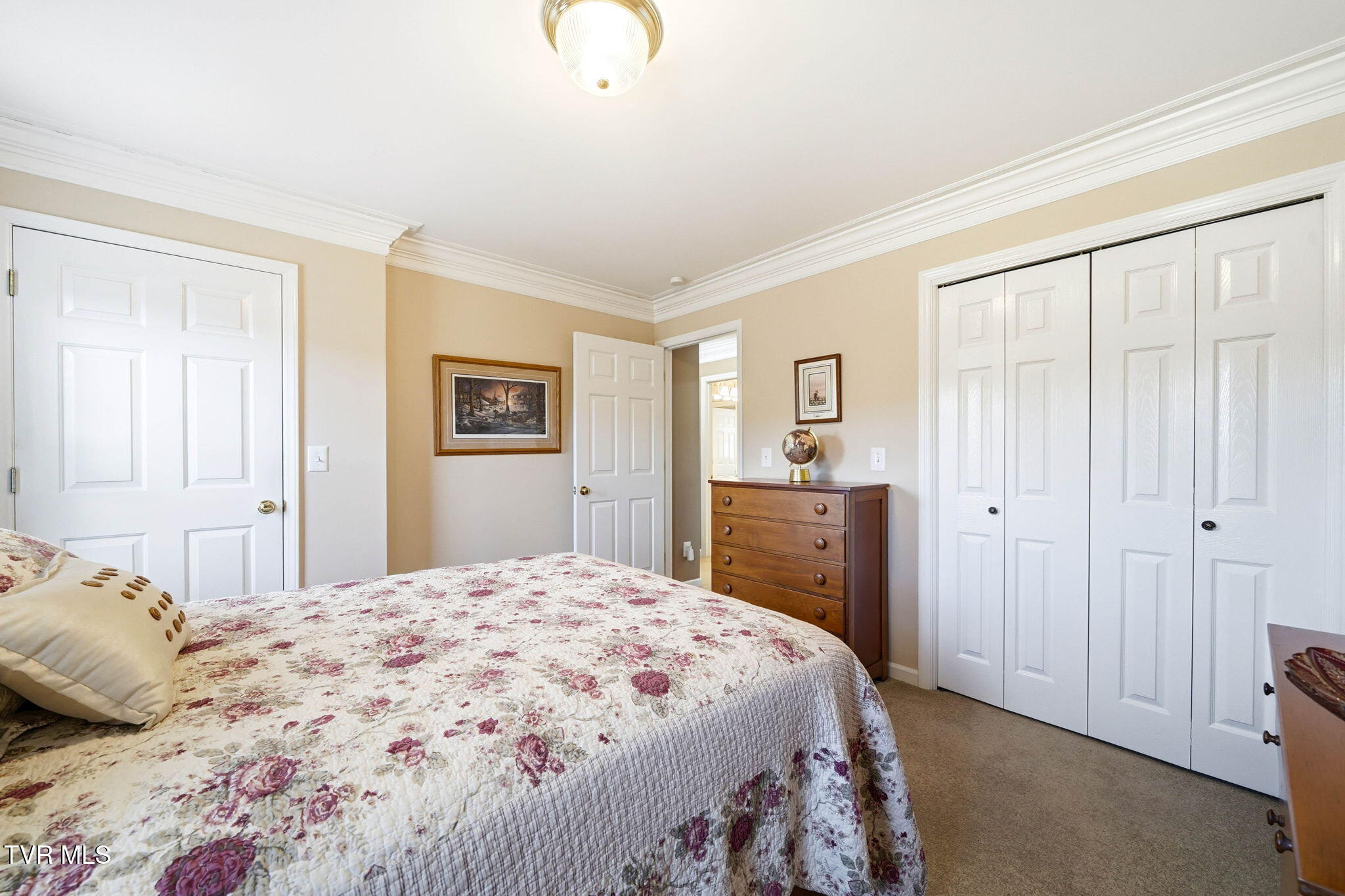 1245 Kendrick Creek Road Kingsport, TN 37663 - Photo 9 of 43 9-web-or-mls-1245 Kendrick_Creek Rd-17