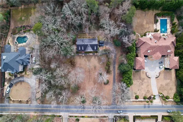 $1,599,999 | 700 Heards Ferry Road Northwest, Atlanta, GA 30328