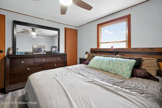 $165,000 | 248 Well Road, Greeley, PA 18425