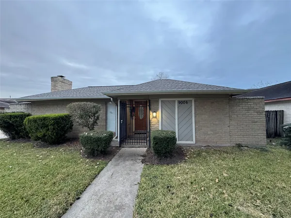 $2,200 | 9006 Covent Garden Street, Houston, TX 77031