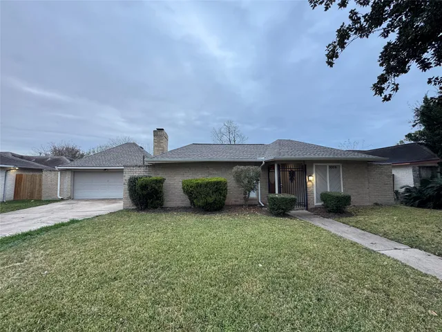 $2,200 | 9006 Covent Garden Street, Houston, TX 77031