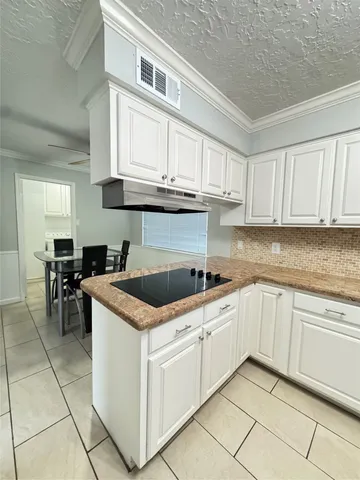$2,200 | 9006 Covent Garden Street, Houston, TX 77031