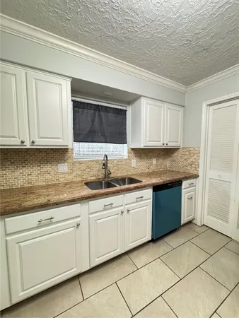 $2,200 | 9006 Covent Garden Street, Houston, TX 77031