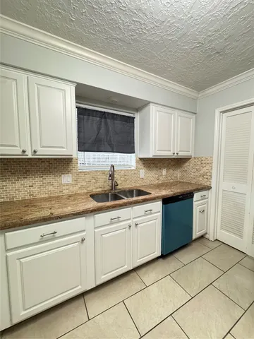 $2,200 | 9006 Covent Garden Street, Houston, TX 77031