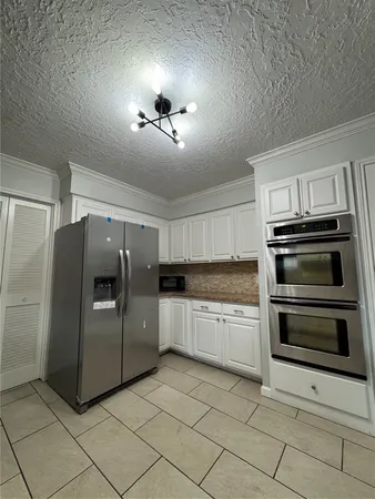 $2,200 | 9006 Covent Garden Street, Houston, TX 77031