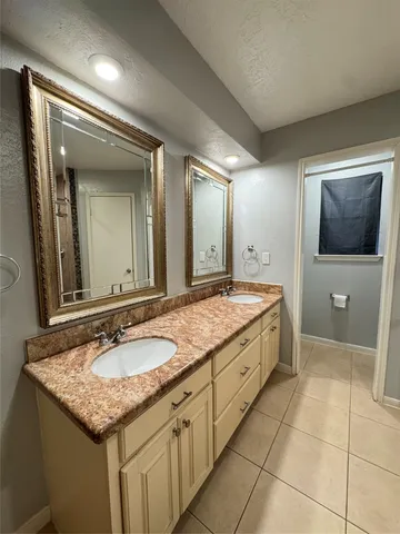 $2,200 | 9006 Covent Garden Street, Houston, TX 77031