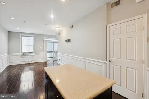 $2,200 | 1544 South Street, Unit C, Philadelphia, PA 19146