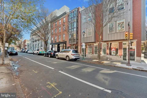 $2,200 | 1544 South Street, Unit C, Philadelphia, PA 19146