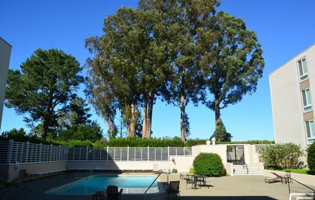 $899,800 | 360 Vallejo Drive, Unit 105, Millbrae, CA 94030