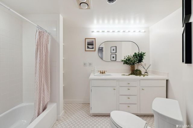 $3,900,000 | 705 Broderick Street, San Francisco, CA 94117