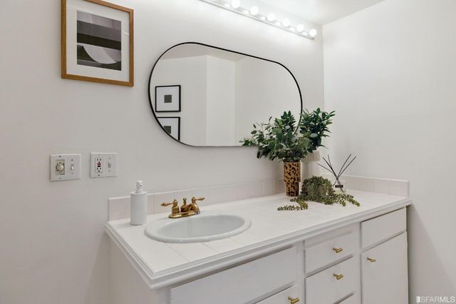 $3,900,000 | 705 Broderick Street, San Francisco, CA 94117