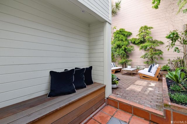 $3,900,000 | 705 Broderick Street, San Francisco, CA 94117