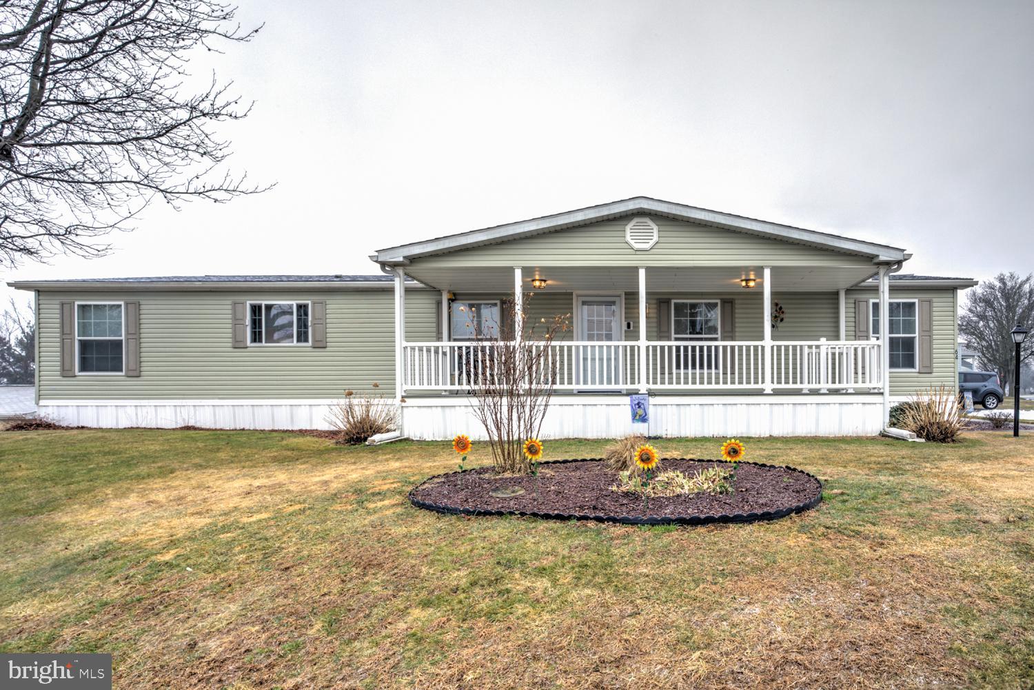 64 Ridgewood Manor Manheim, PA 17545 - Photo 1 of 37 Gallery Image 1