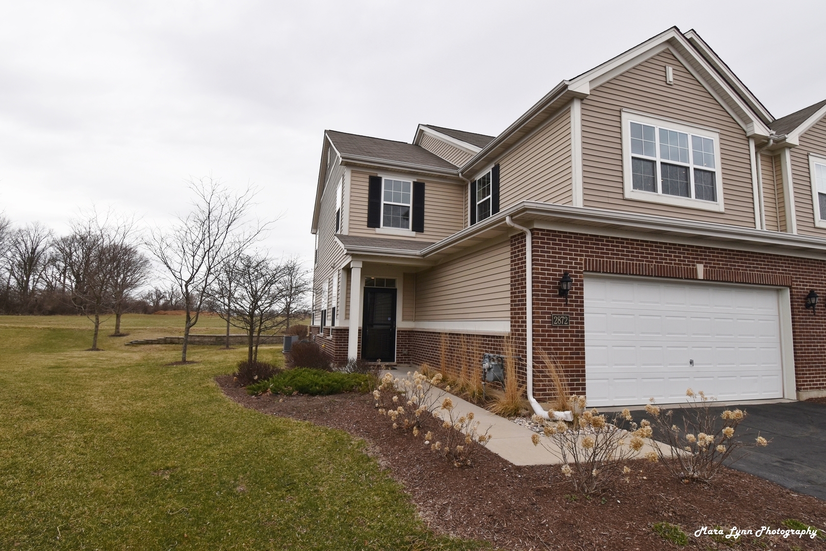 2872 Church Road Aurora, IL 60502 - Photo 3 of 38 a front view of house with yard