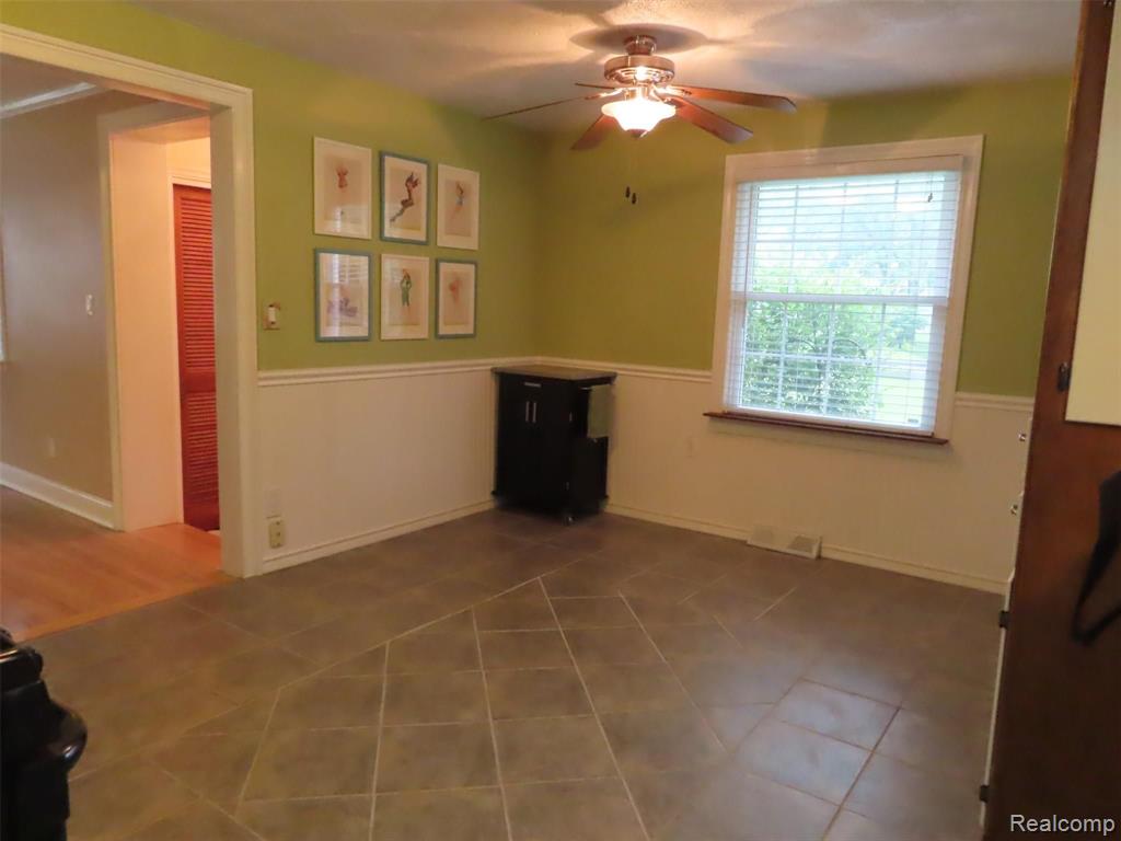 259 Red Oak Lane Rochester Hills, MI 48307 - Photo 7 of 21