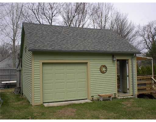 102 Mt Hygeia Road Foster, RI 02825 - Photo 10 of 12 Studio/Study/Office.