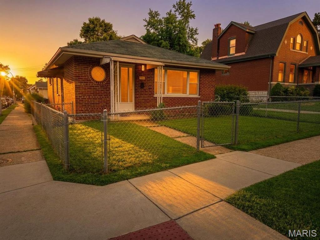 4050 Bates Street St. Louis, MO 63116 - Photo 2 of 21