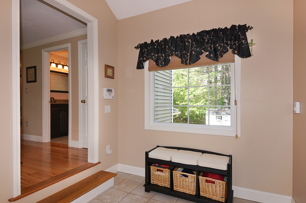 8 Yew Street Douglas, MA 01516 - Photo 18 of 30