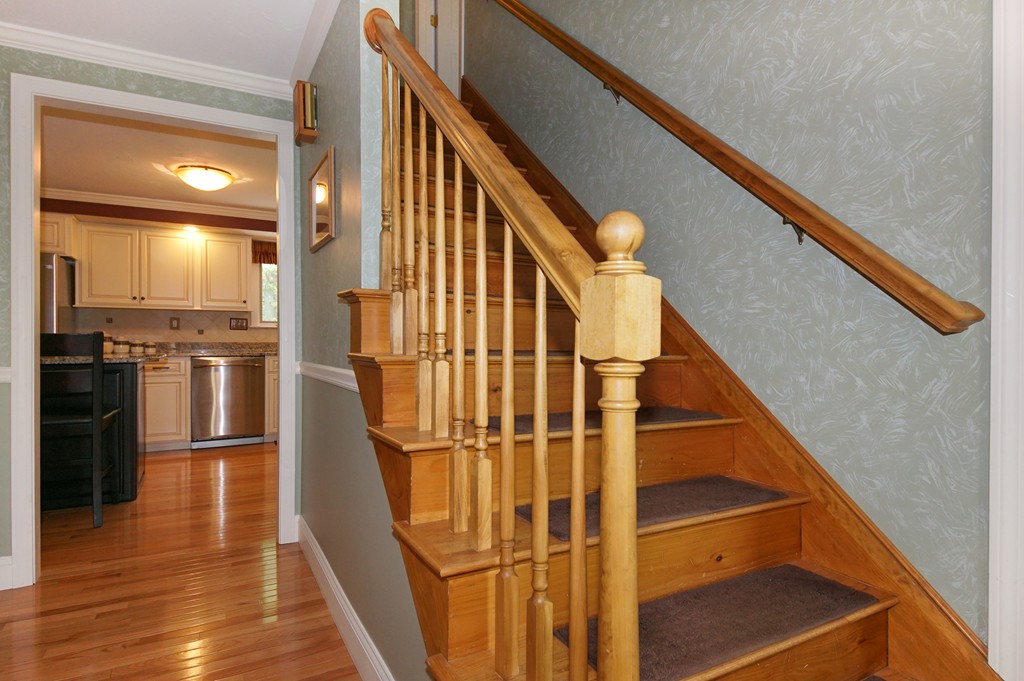 8 Yew Street Douglas, MA 01516 - Photo 19 of 30