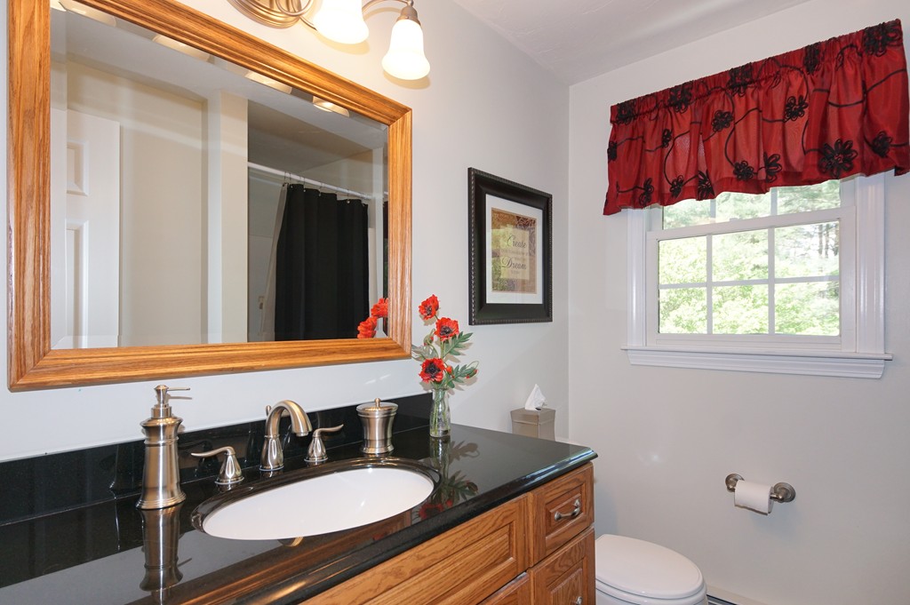 8 Yew Street Douglas, MA 01516 - Photo 21 of 30