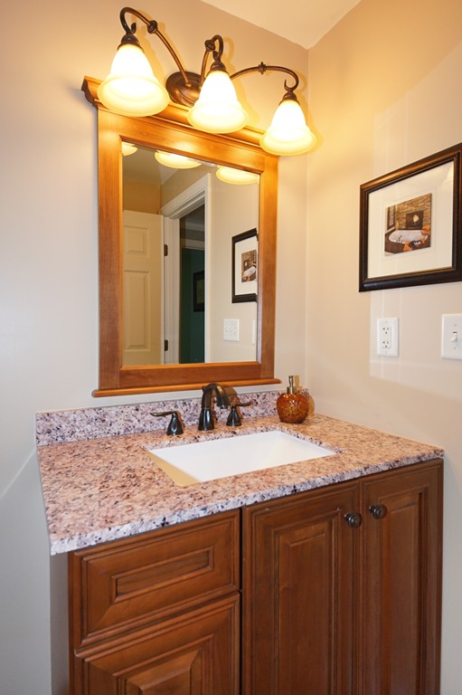 8 Yew Street Douglas, MA 01516 - Photo 24 of 30